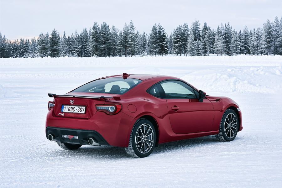  Toyota GT 86 2016 года  (WW) (фото 16 из 33)